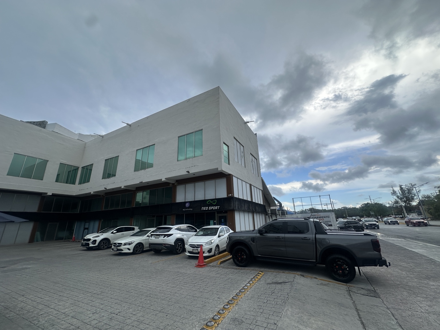 Renovación constante en Neo Sport Fitness